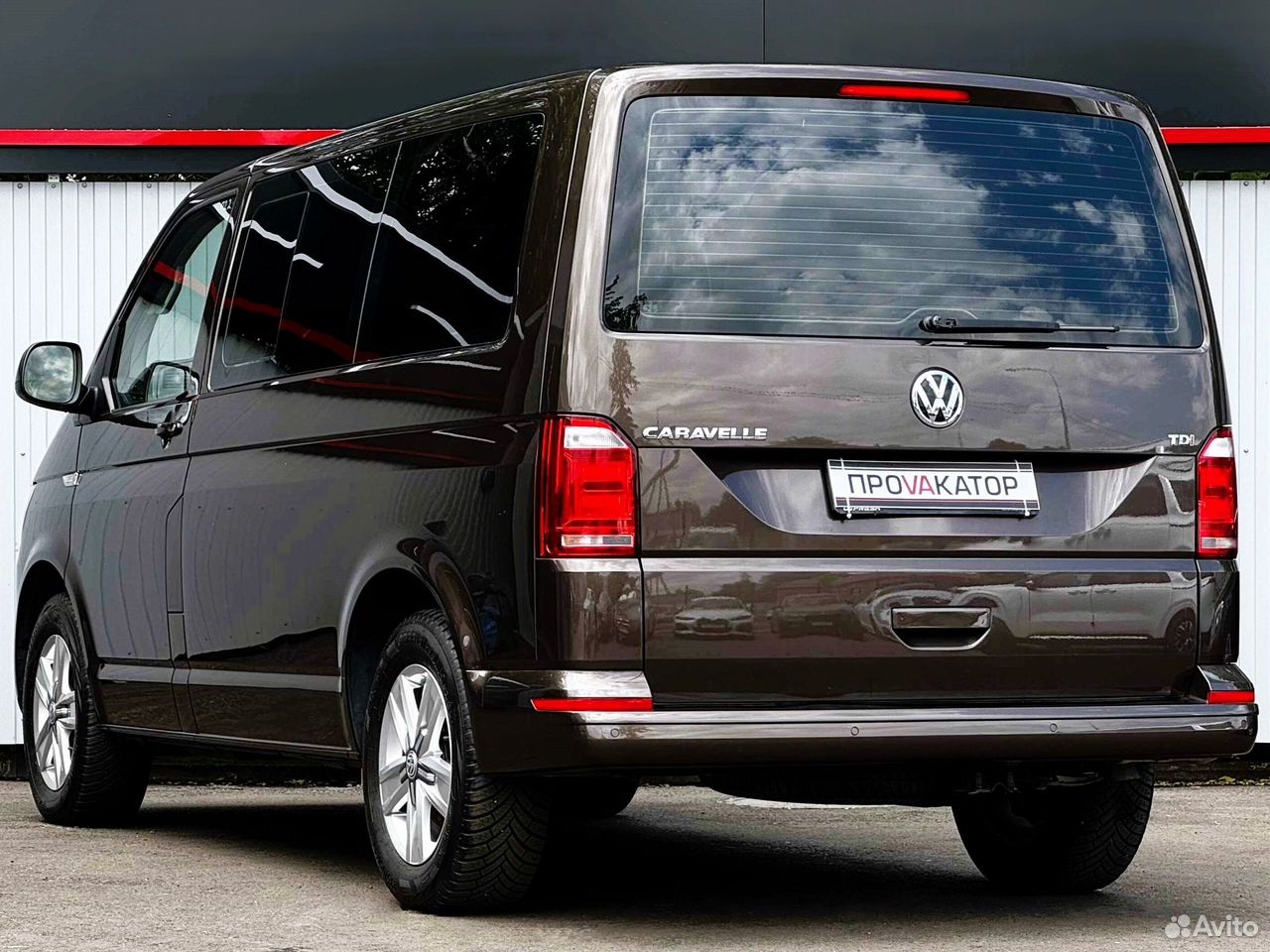 Volkswagen Caravelle 2.0 AMT, 2015, 171 000 км