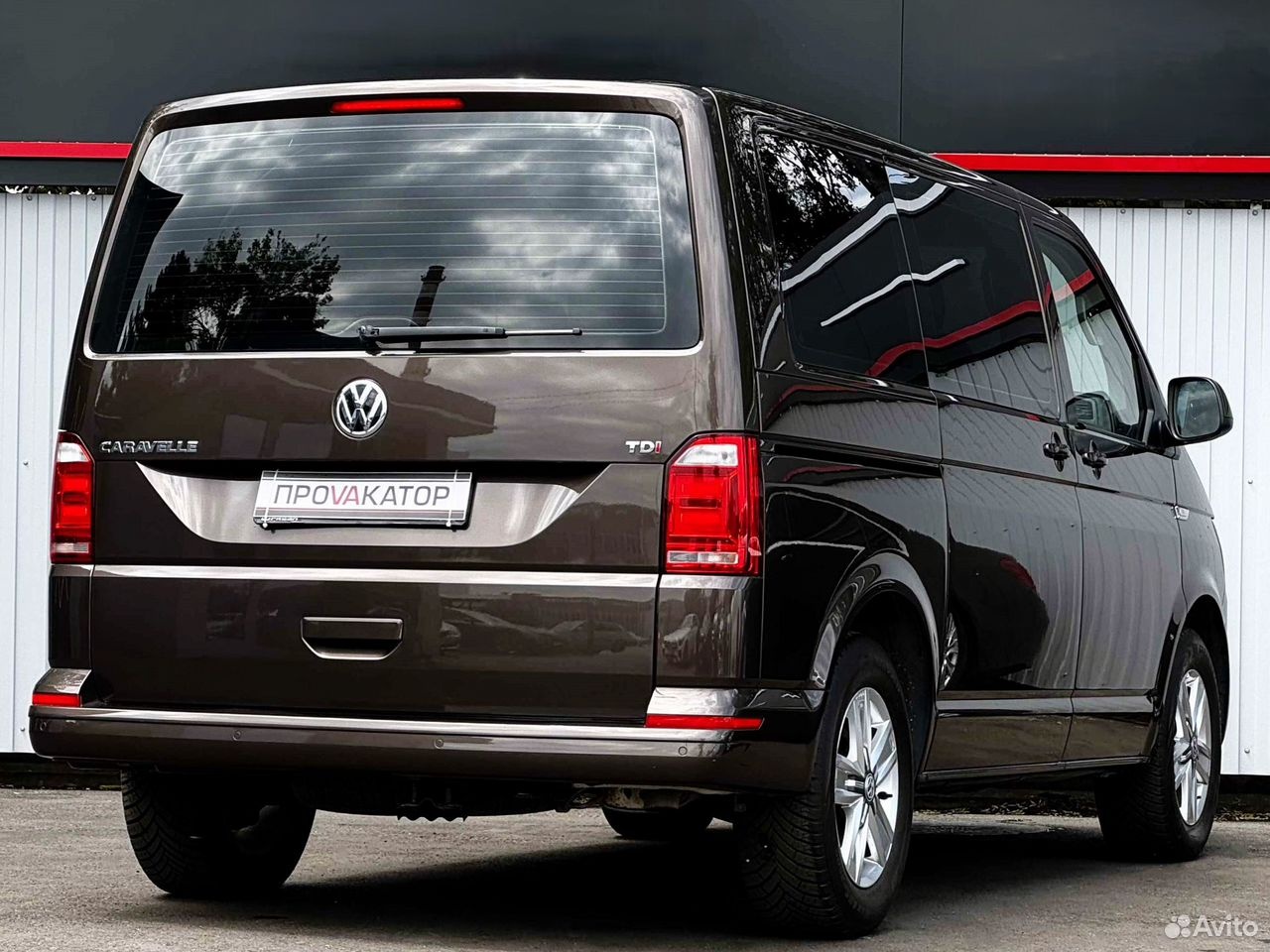 Volkswagen Caravelle 2.0 AMT, 2015, 171 000 км
