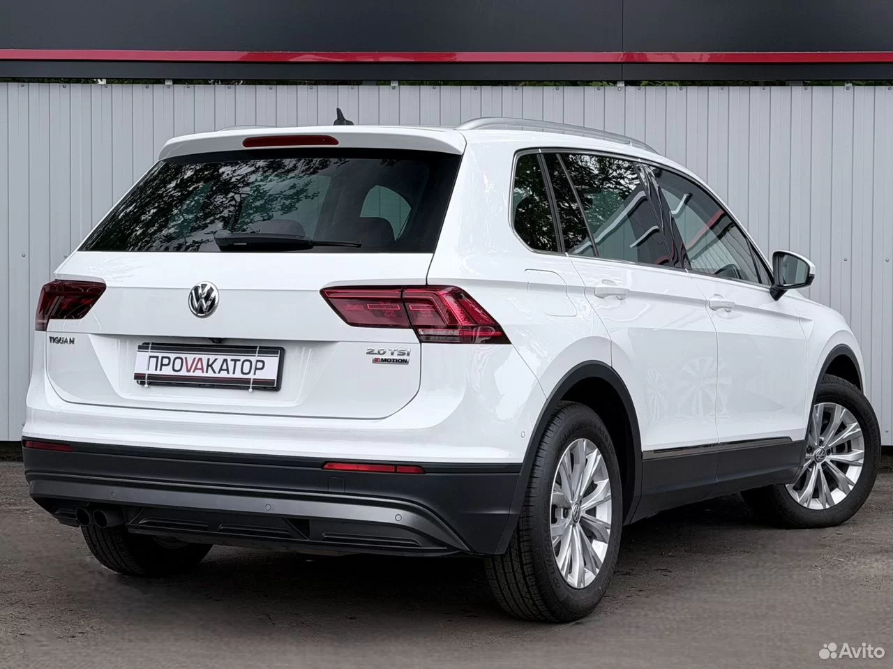 Volkswagen Tiguan 2.0 AMT, 2017, 80 000 км
