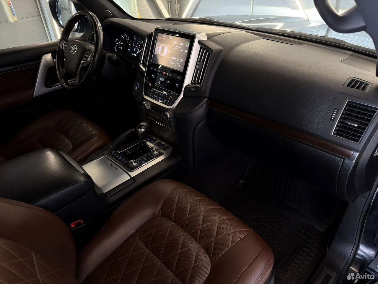Toyota Land Cruiser 4.5 AT, 2018, 89 500 км