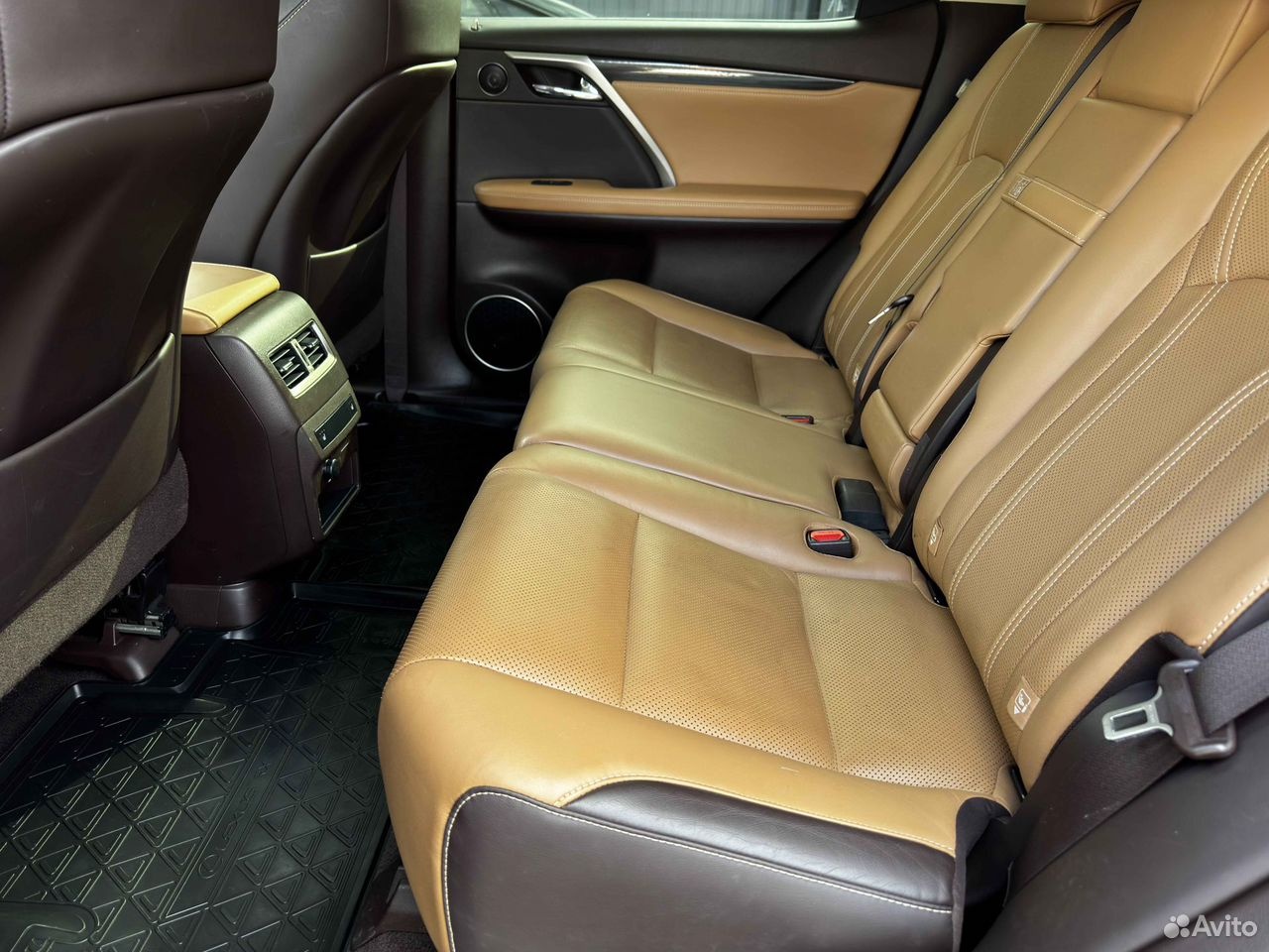Lexus RX 2.0 AT, 2018, 84 000 км