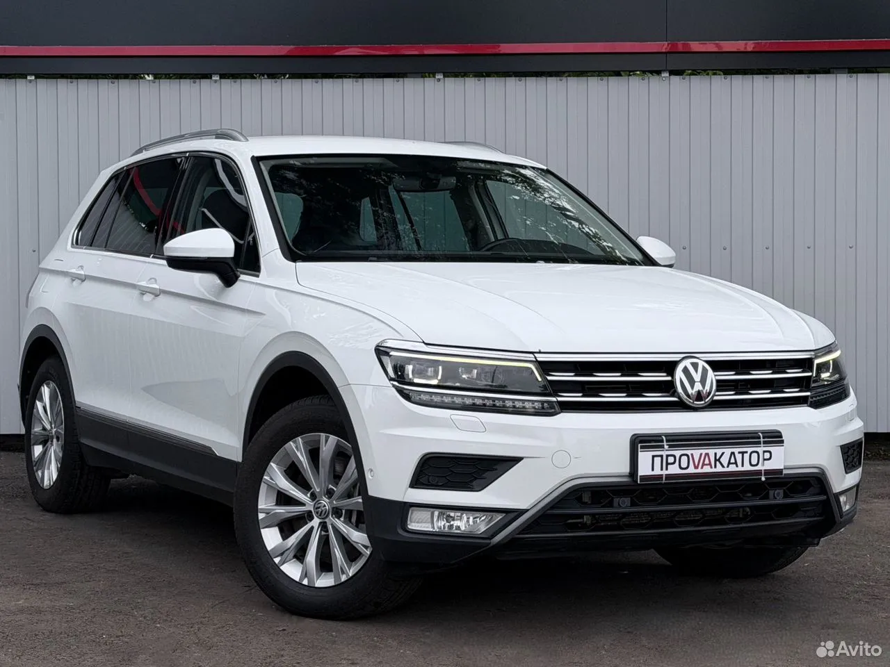 Volkswagen Tiguan 2.0 AMT, 2017, 80 000 км