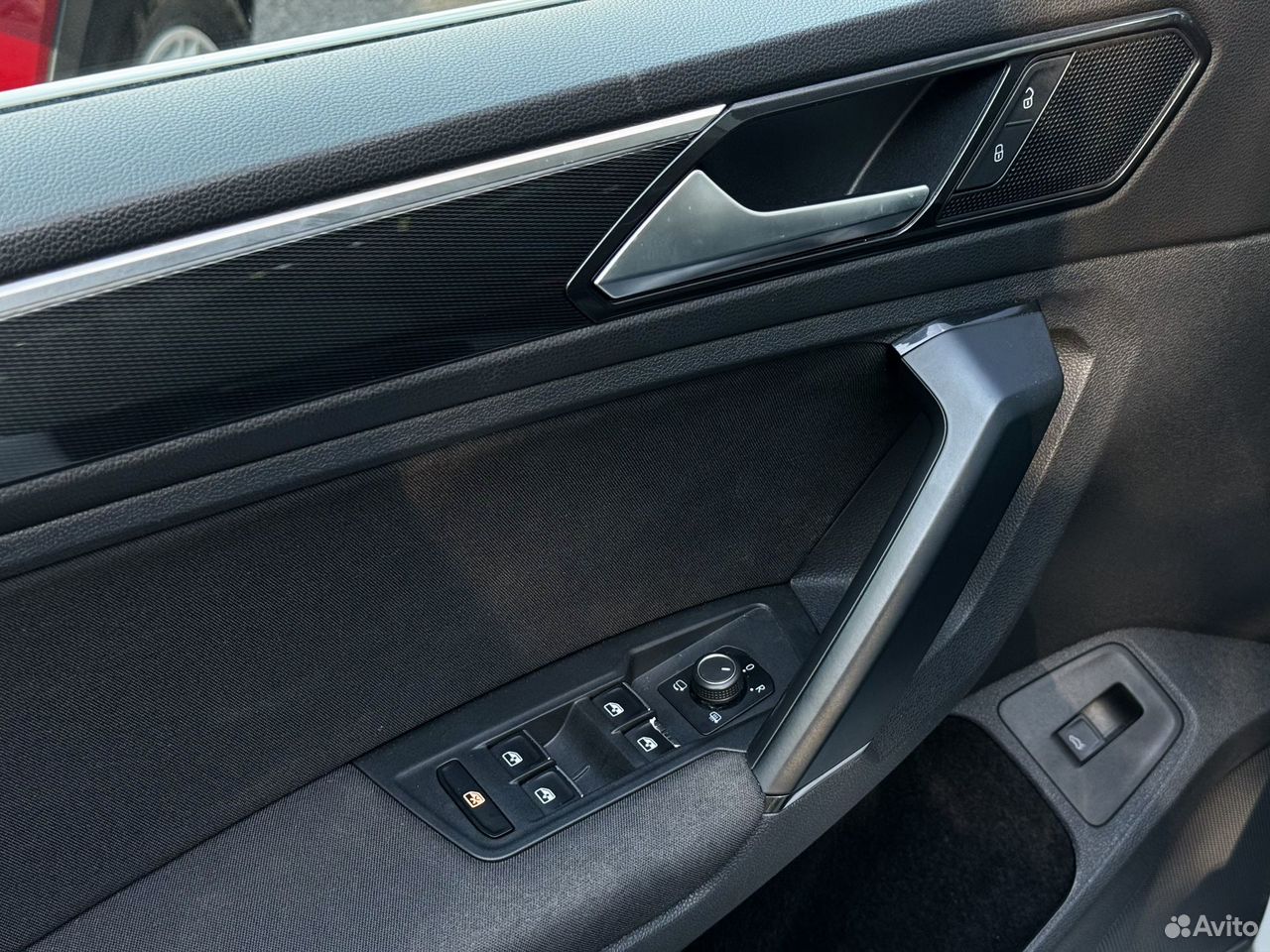 Volkswagen Tiguan 2.0 AMT, 2017, 80 000 км