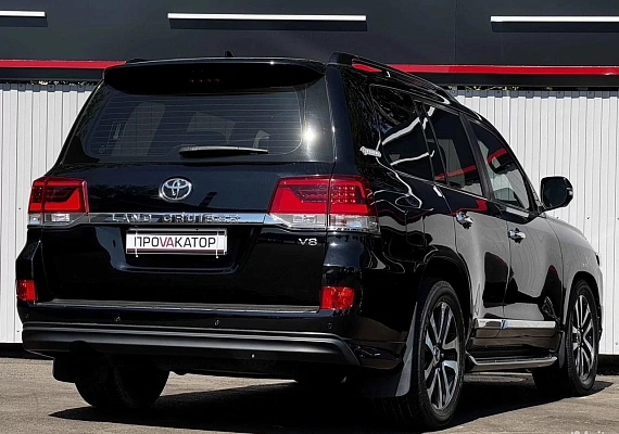Toyota Land Cruiser 4.5 AT, 2018, 89 500 км